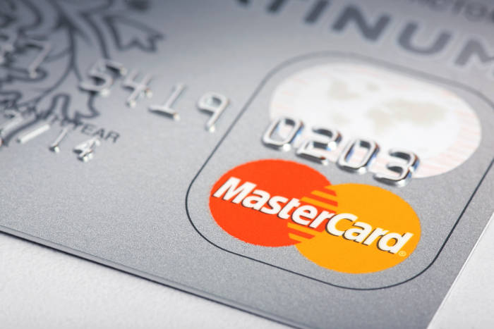 Mastercard libera tres API experientales de blockchain