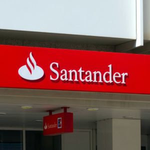 Colaboración entre Banco Santander y BiBox para mejorar la integración 'fintech'