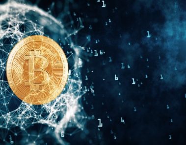 Bitcoin cotiza por encima 8200 dólares