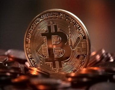 Grandes bancos prohíben comprar criptomonedas con tarjetas de crédito